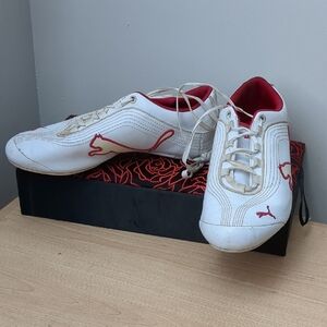 Puma Woman's White and Pink Casual Sneakers